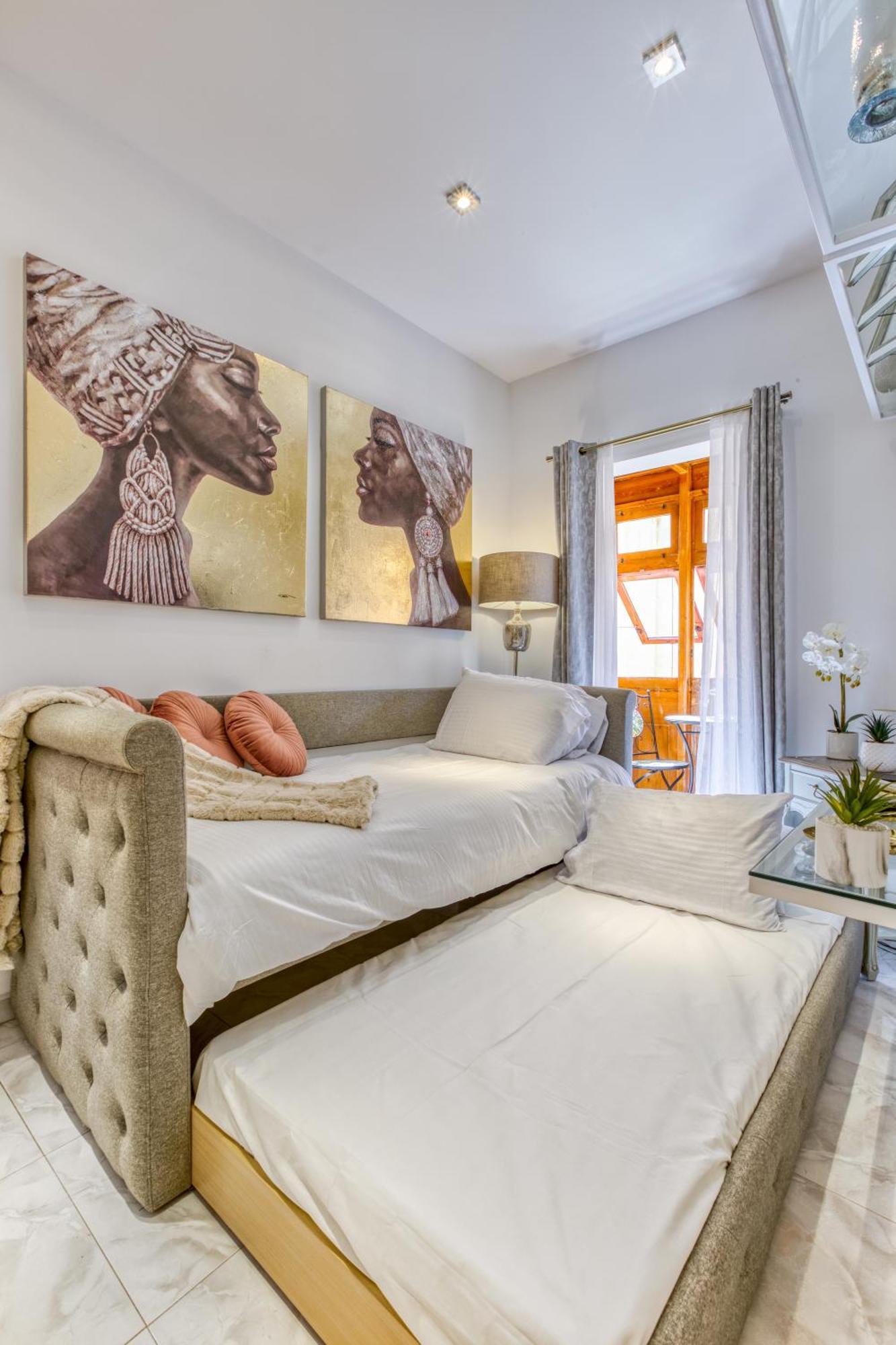 Stylish Valletta Suites Ngoại thất bức ảnh